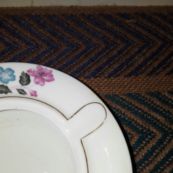 Vintage Tientsin Porcelain Ashtray - Picture 9 of 12